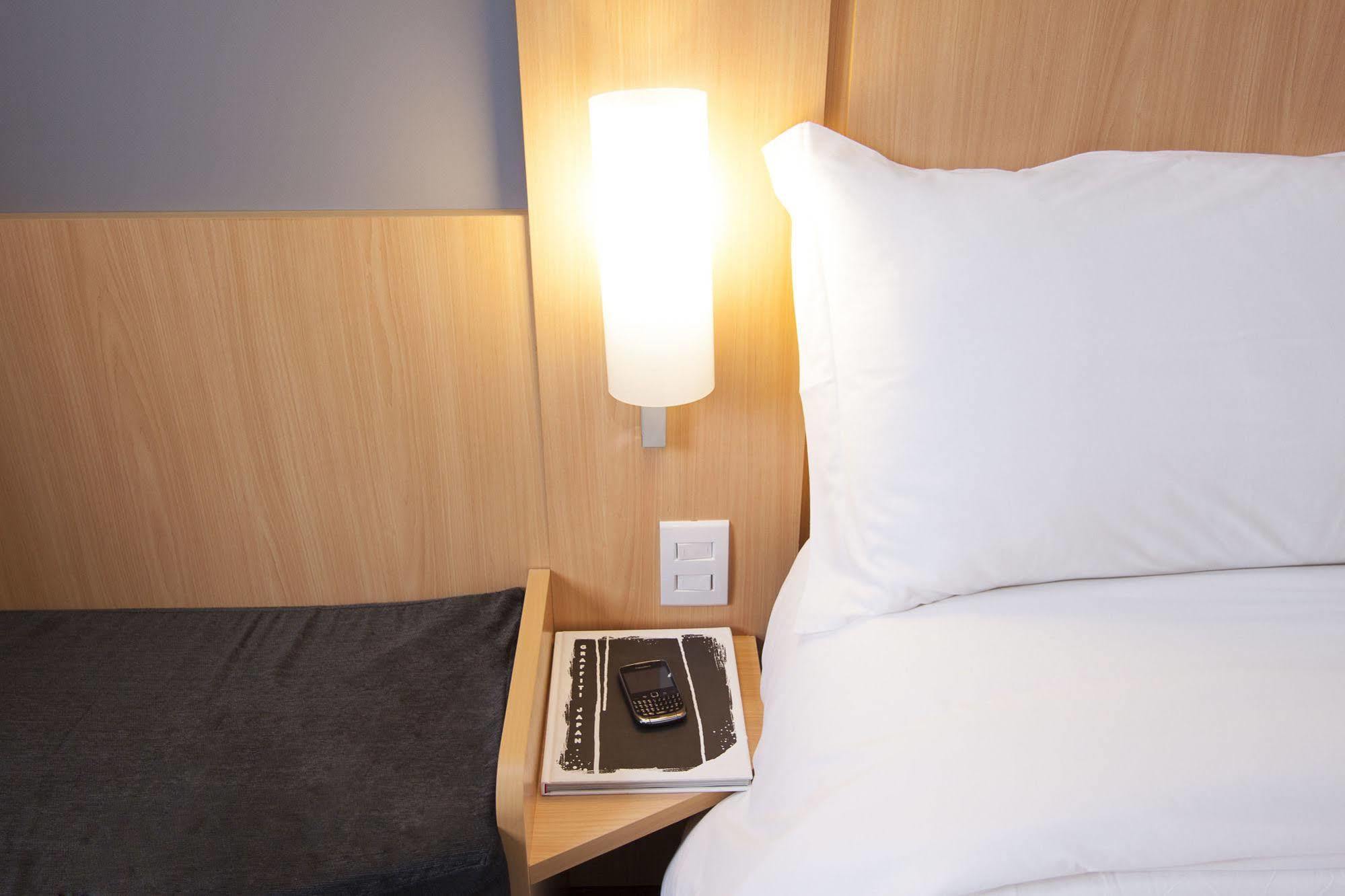 Hotel Ibis Cascavel Esterno foto