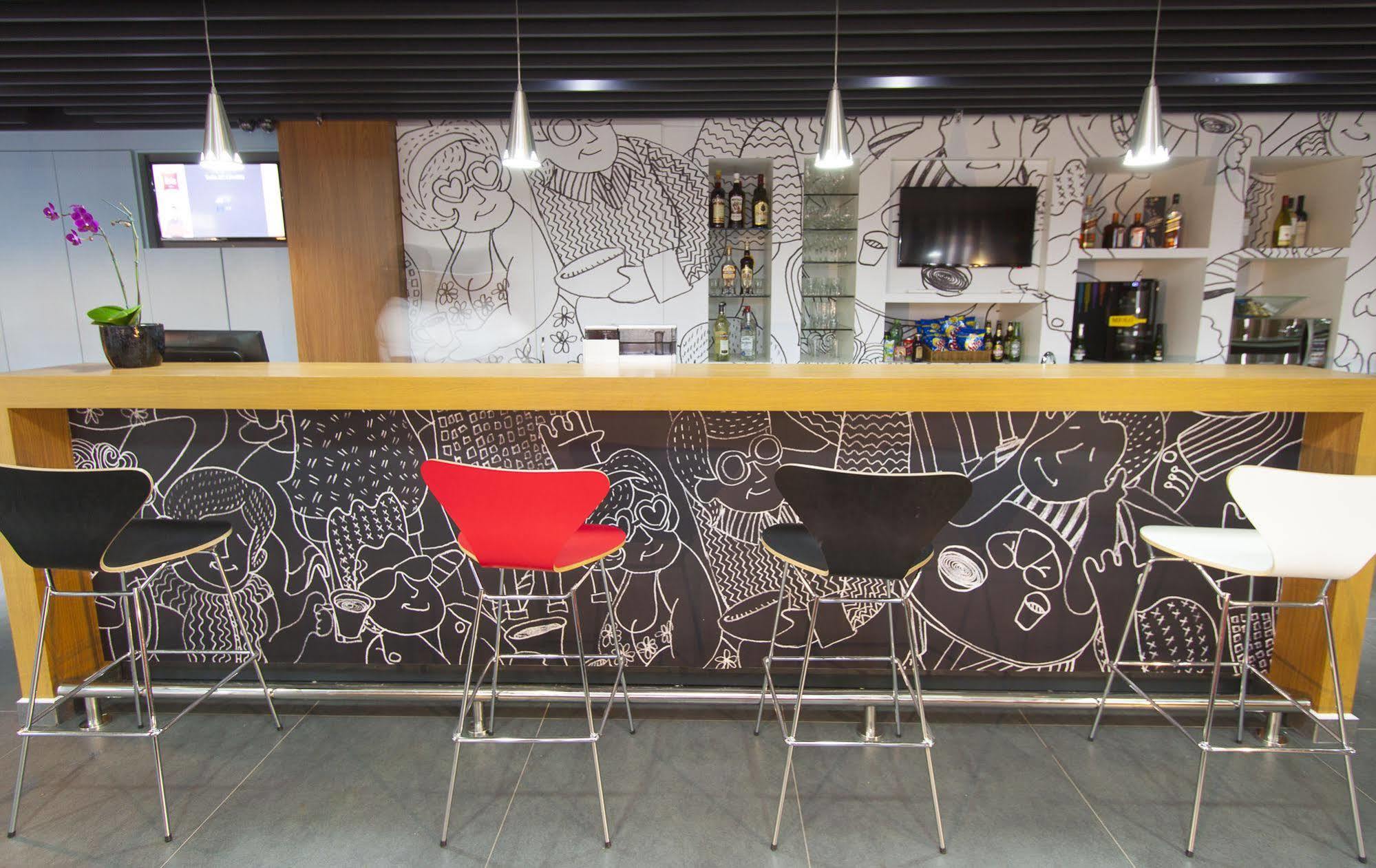 Hotel Ibis Cascavel Esterno foto