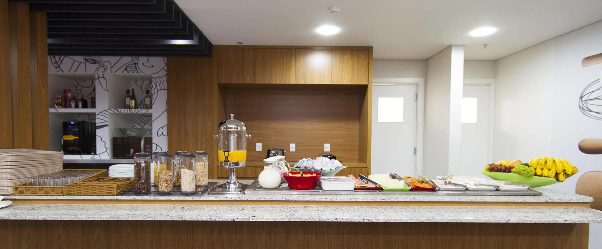 Hotel Ibis Cascavel Esterno foto